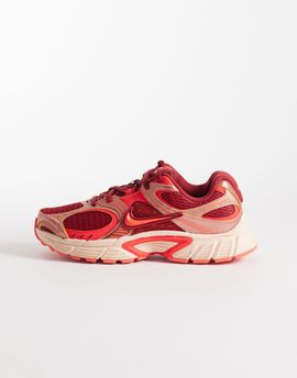 Nike Nike V5 RNR sneakers in pink and red
