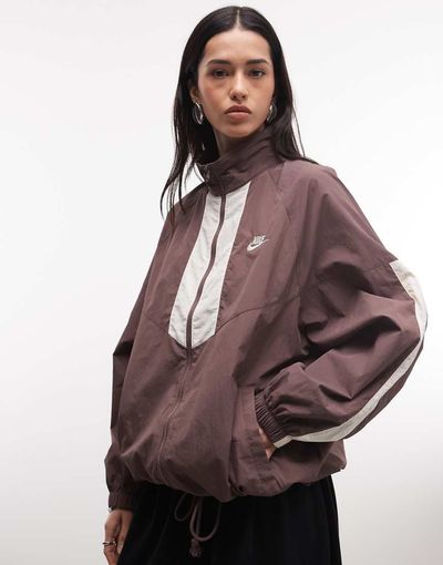 Nike Nike woven running jacket in brown