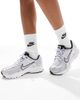 Nike Nike Zoom Vomero 5 sneakers in light purple and silver - 1
