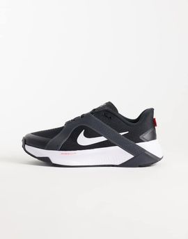 Nike Running Nike Running Hybrid sneaker in black and white