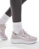 Nike Running Nike Running Quest 6 sneakers in light pink and white - 1