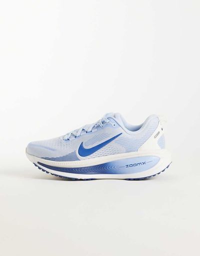 Nike Running Nike Running Vomero 18 sneakers in blue and white