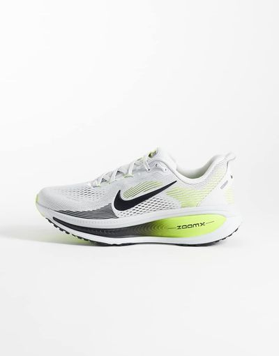 Nike Running Nike Running Vomero 18 sneakers in white and yellow