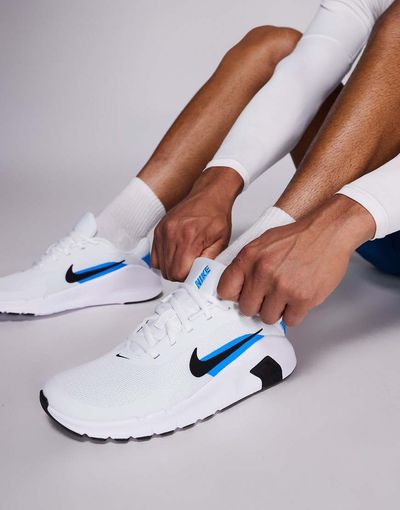 Nike Training Nike Training Flex sneakers in white and blue