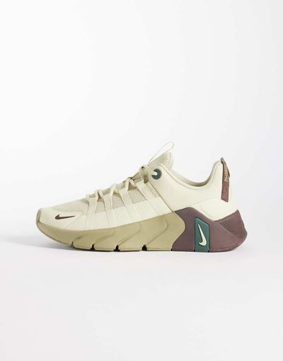 Nike Training Nike Training Free Metcon 7 sneakers in beige-Neutral