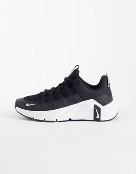 Nike Training Nike Training Free Metcon 7 sneakers in black and white