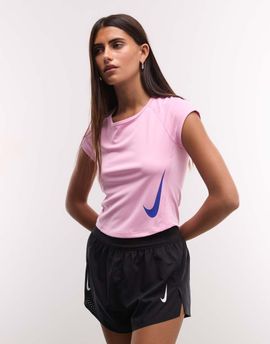 Nike Training Nike Training Tempo top in pink