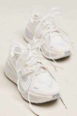 Nike Vomero Plus Sneakers