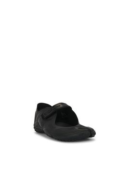 NikeSKIMS NikeSKIMS Rift Satin Sneaker