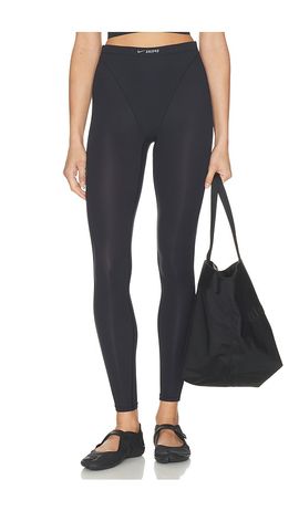 NikeSKIMS NikeSKIMS Weightless V- Panel Tights
