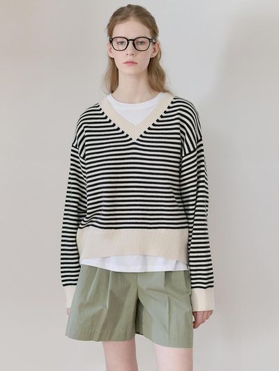 NILBY P 25SN Relax-fit V-neck Pullover Sweater (ST)