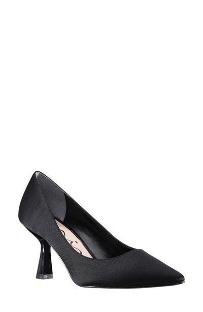 Nina Nina Nureen Pump