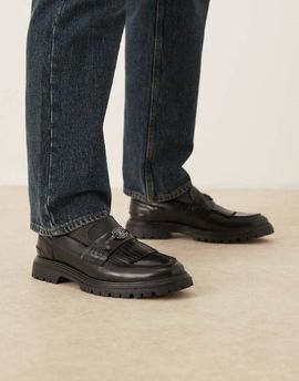 Noak NOAK made in Portugal loafers in black leather with fringe and gold hardware