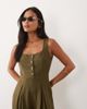 Nobody's Child Petite Nobody's Child Petite Lorey linen mix square neck wide leg jumpsuit in khaki-Green - 3