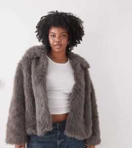 Noisy May Curve Noisy May Curve faux fur jacket in gray-Black