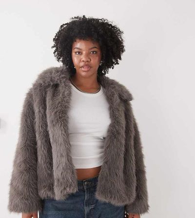 Noisy May Curve Noisy May Curve faux fur jacket in gray-Black