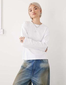 Noisy May Noisy May regular fit long sleeve t-shirt in white
