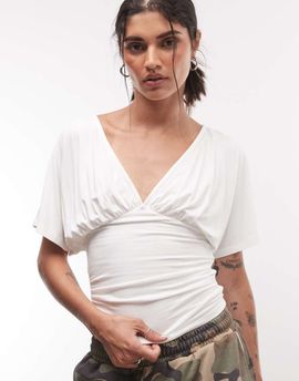 Noisy May Noisy May v-neck cinch top with bat sleeves in white