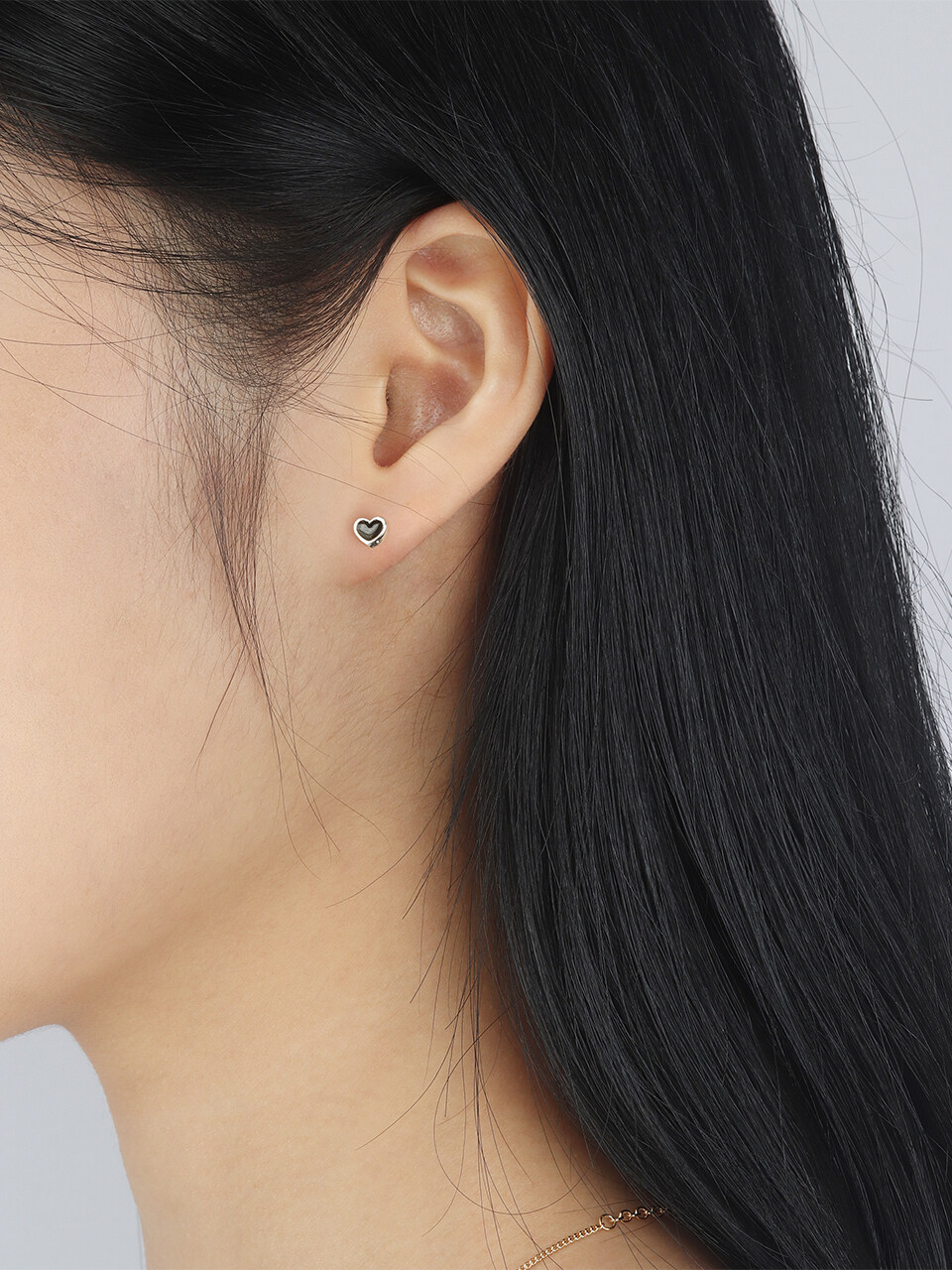 NONENON Love Earrings