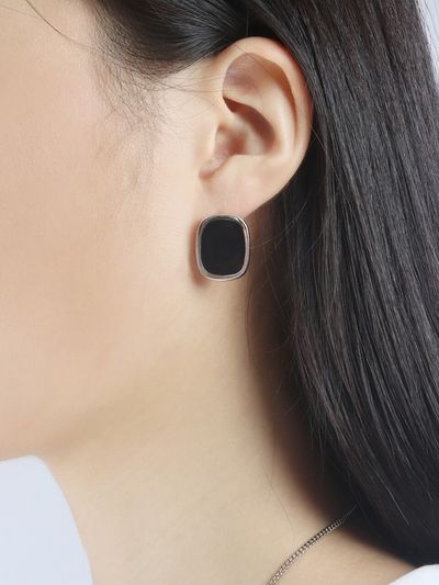 NONENON Oval Earrings