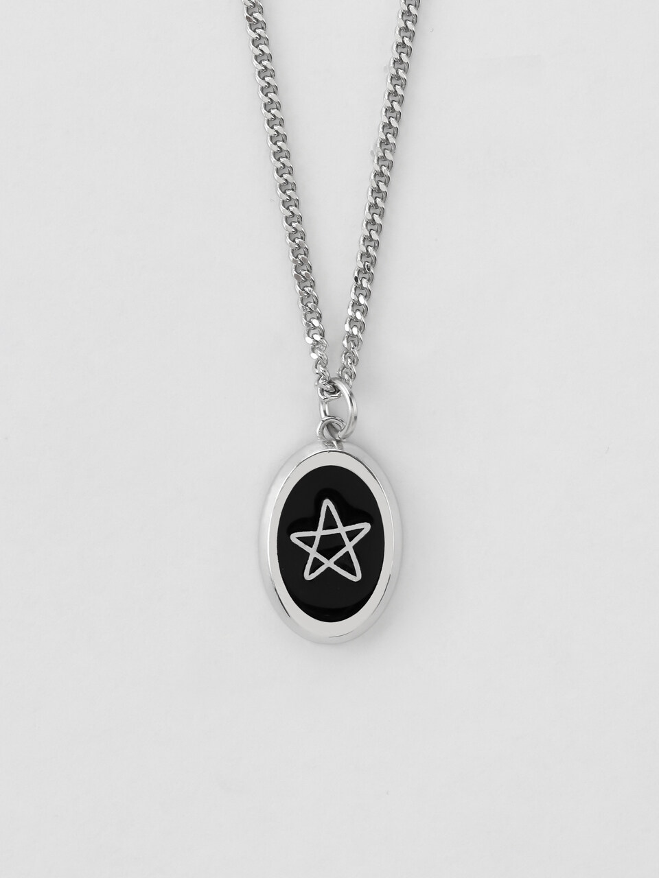 NONENON Star Oval Necklace