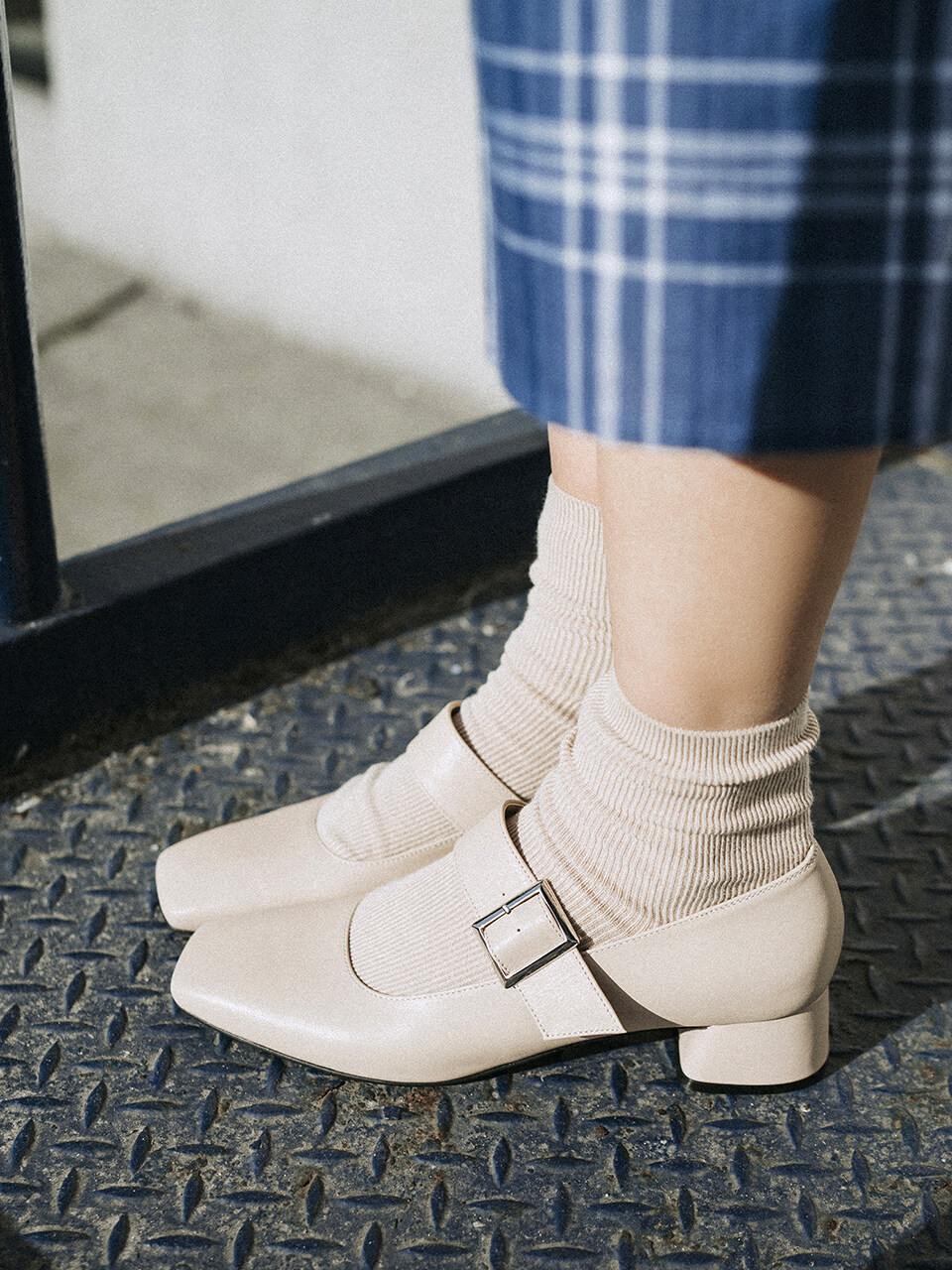 NONETHELESS Basic Mary Jane Pumps_Mid - Beige
