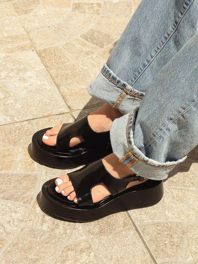 NONETHELESS Salt button leather platform sandal black