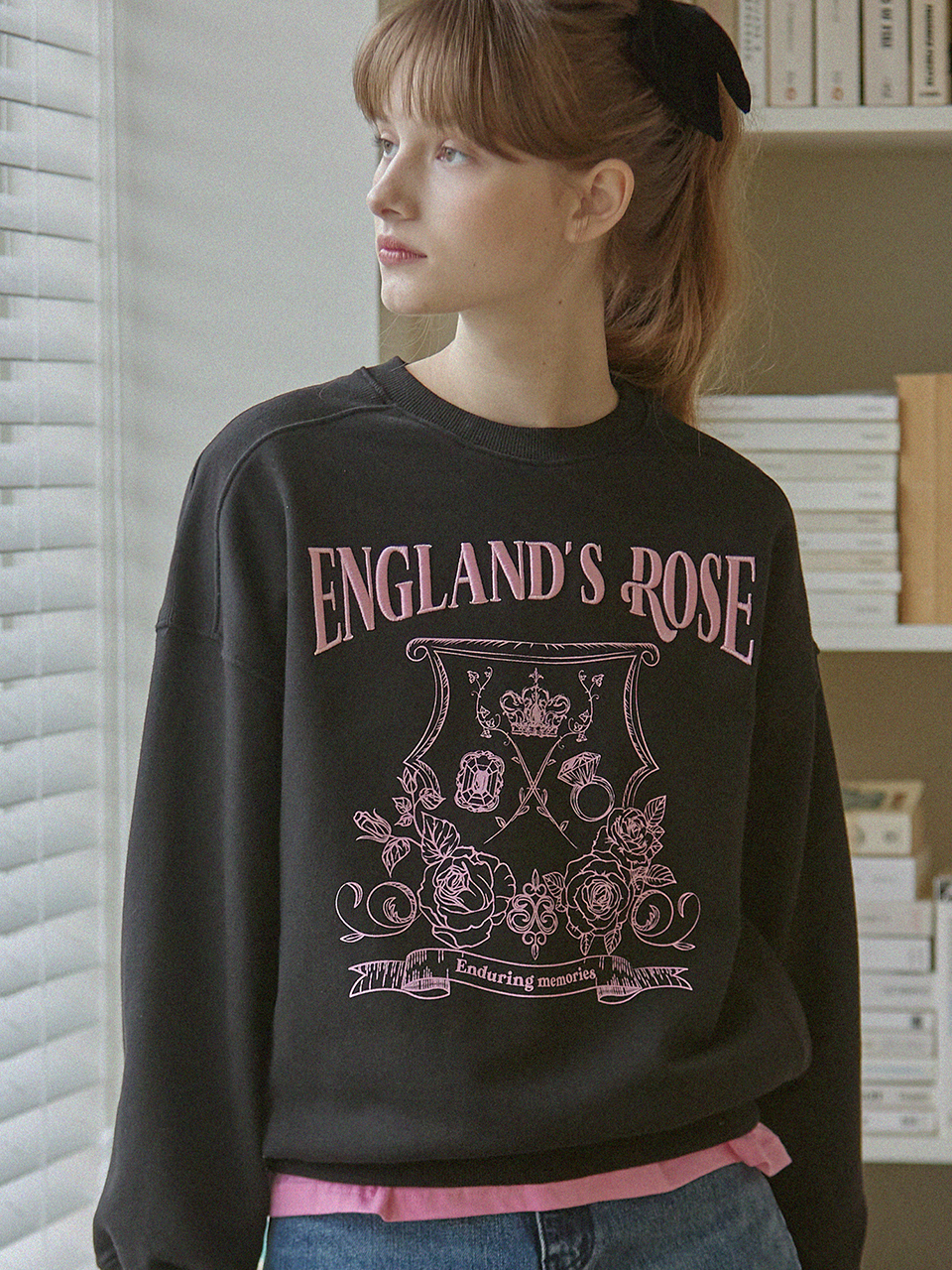 NONLOCAL Rose Emblem Embroidery Sweatshirt_Black