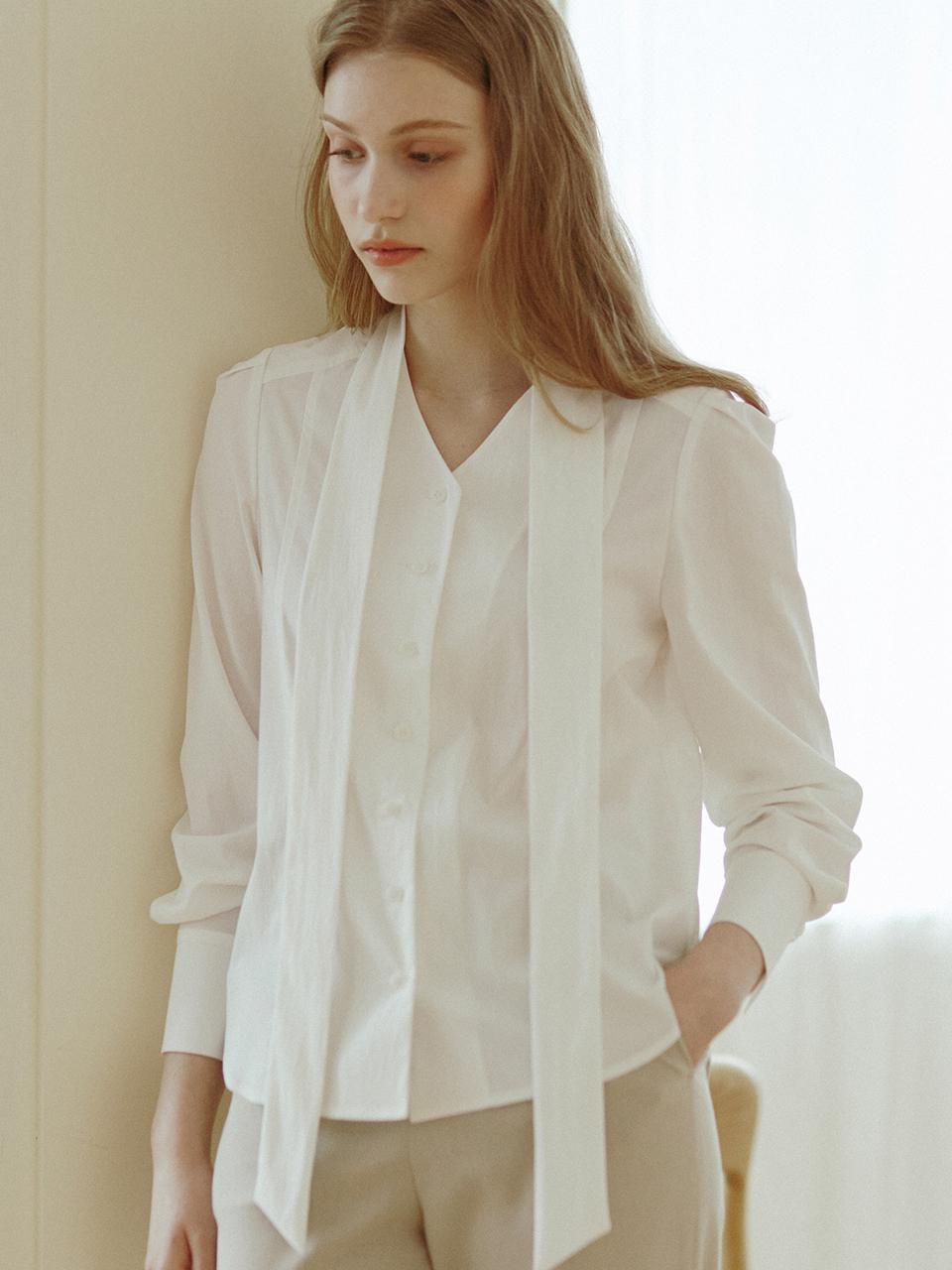 NONLOCAL V-neck Tie Blouse (Off White)