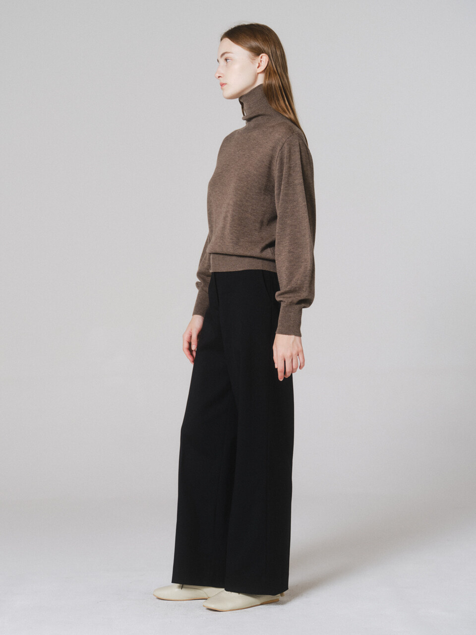NONNIERE Fine wool turtleneck (Brown)