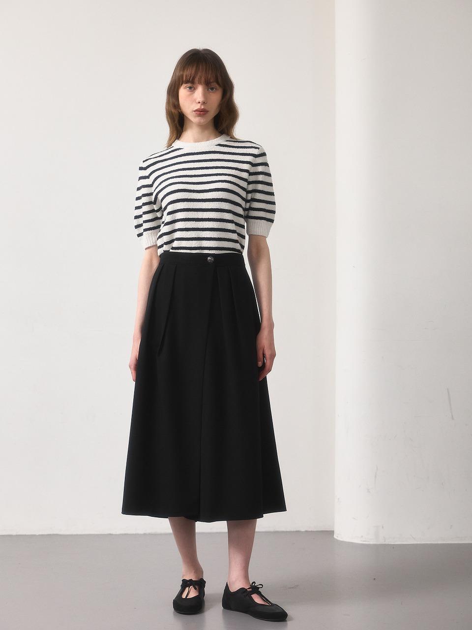 NOOR Pleats Wide Skirt Pants