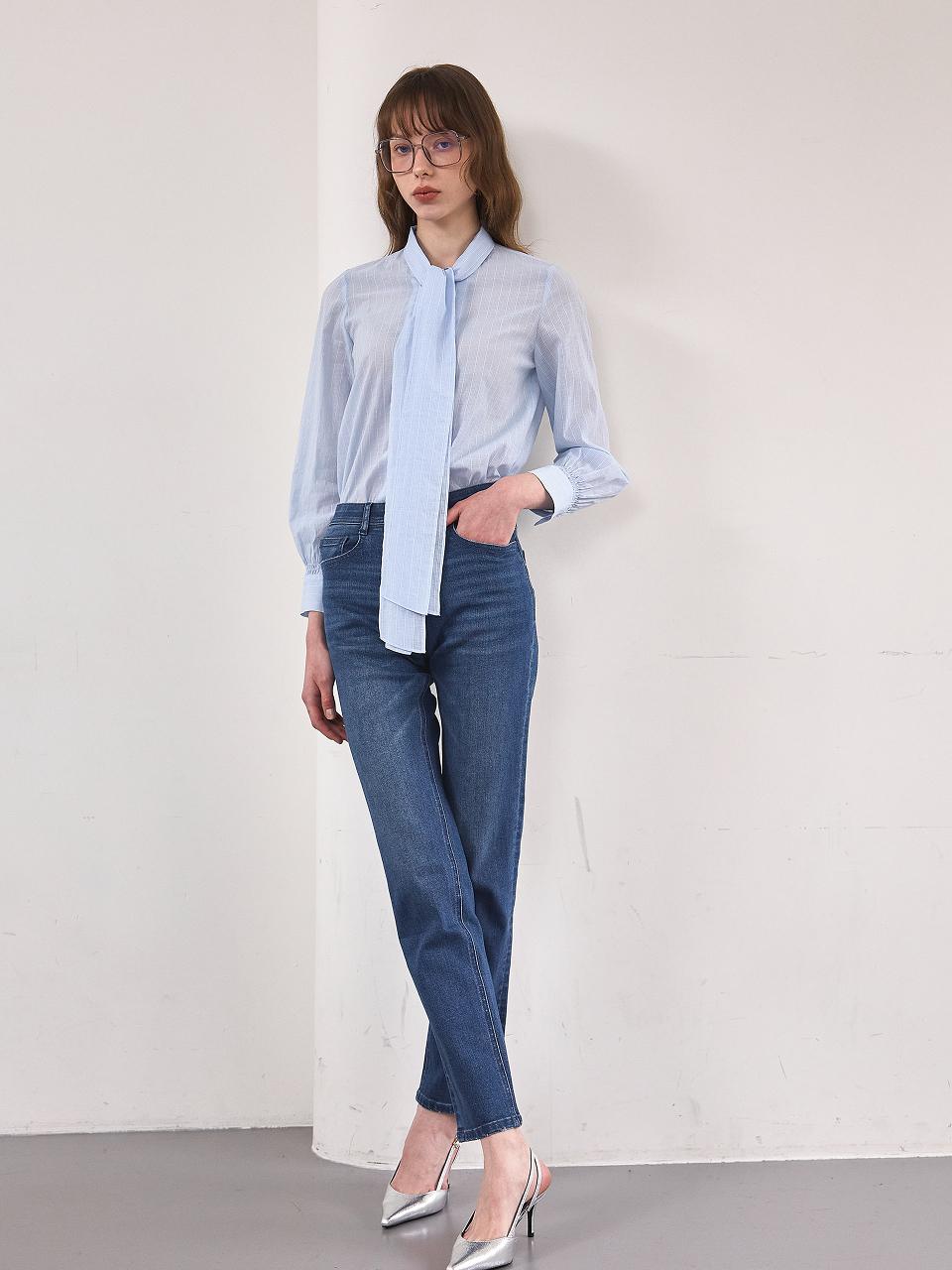 NOOR Slim Straight Fit Denim Pants (2 Colors)