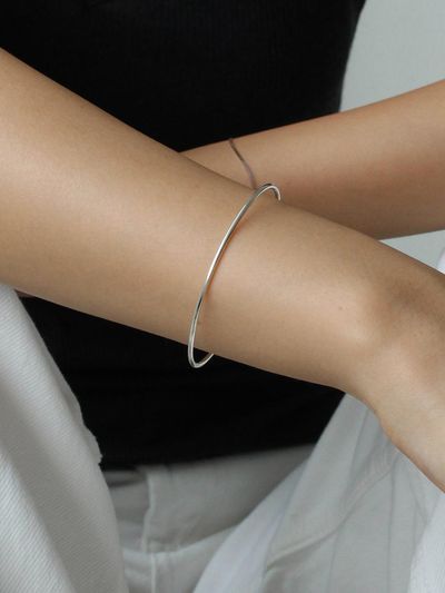 NORMALLEE 925 Silver Slim Oval Bangle [Silver]