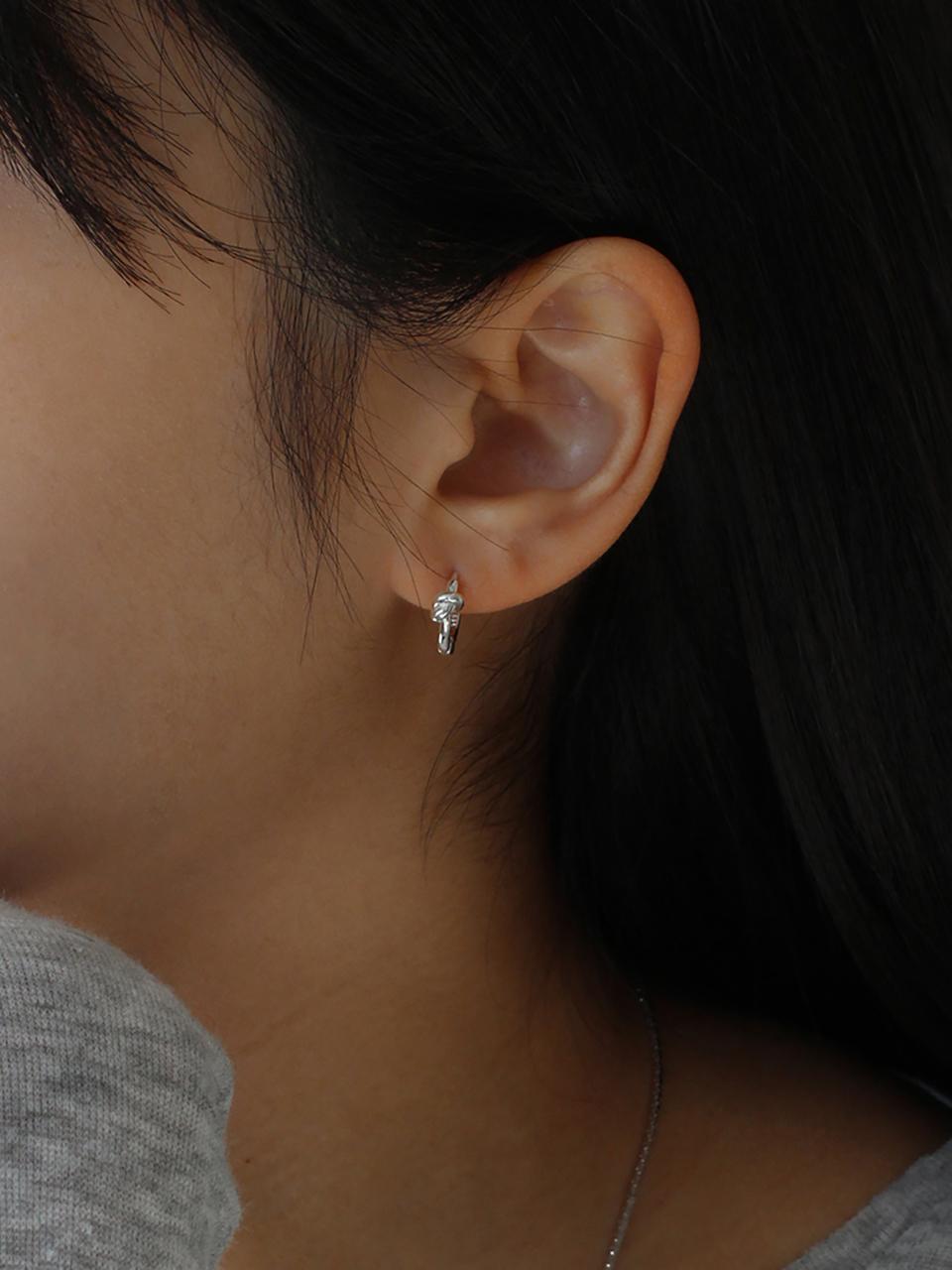 NORMALLEE Silver 925 Knot One-touch Earrings