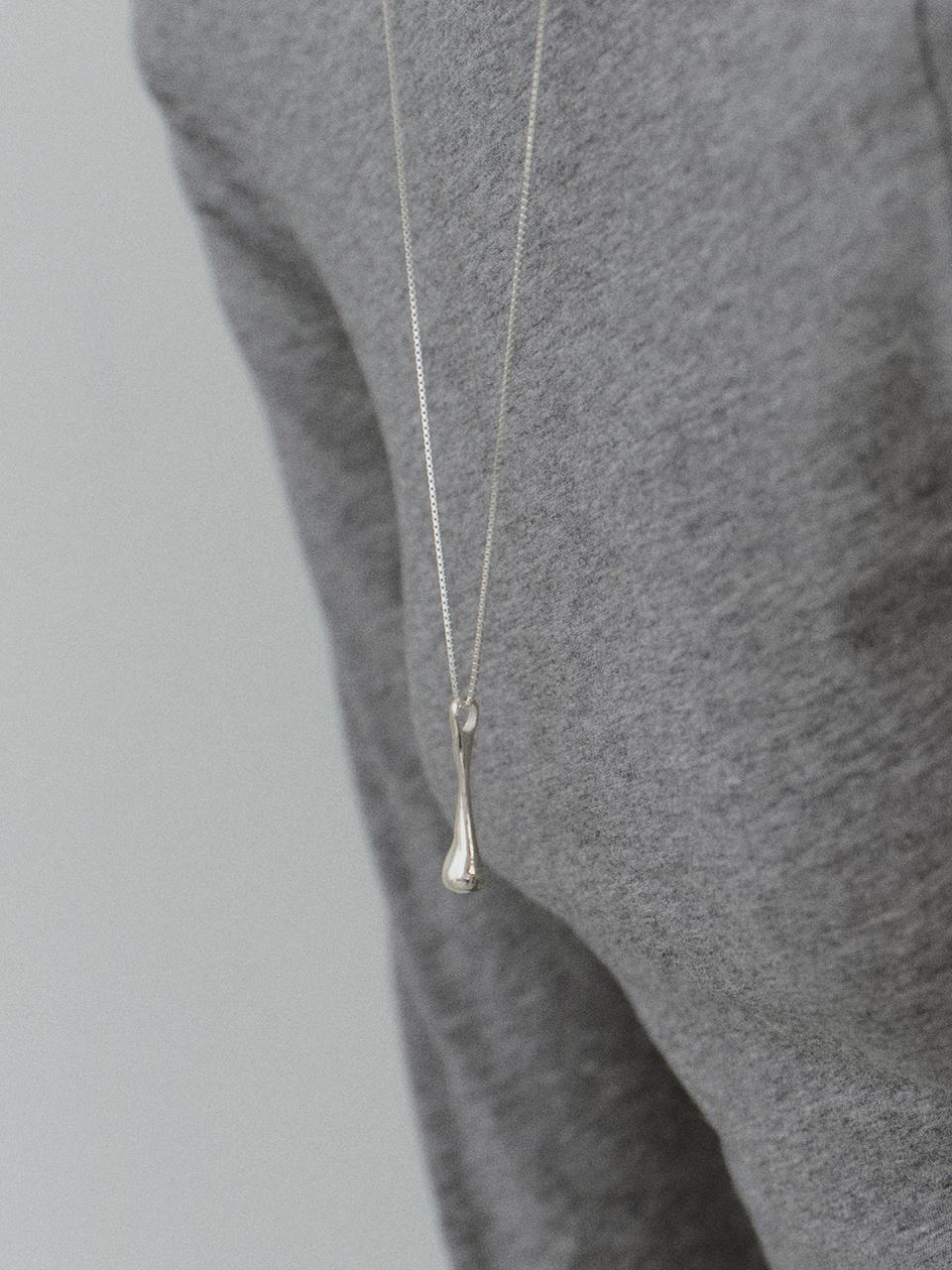 NORMALLEE Sterling Silver Delicate Drop Necklace [Silver]