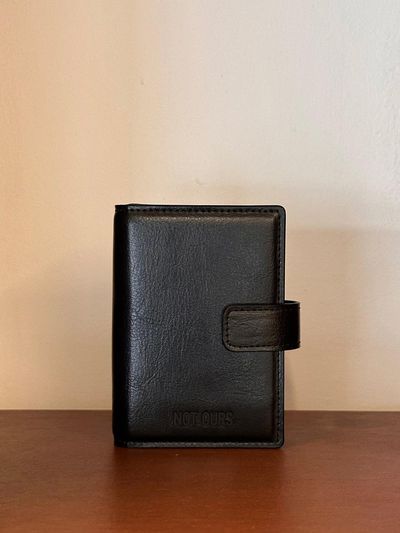 NOT OURS Rea Cactus II Card Holder [Black]