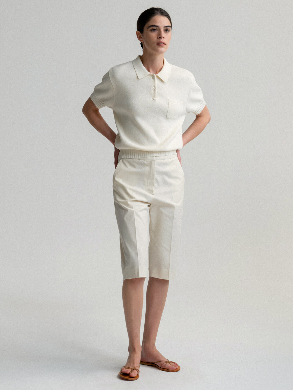 NOTHING WRITTEN Slim Fit Bermuda Pants (Light Beige)