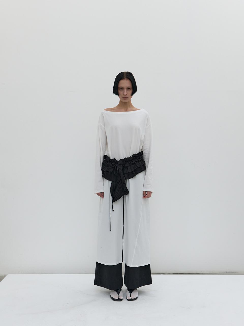 NOTHINGEVERYTHING ASYMMETRIC DRAPED MAXI DRESS [WHITE]