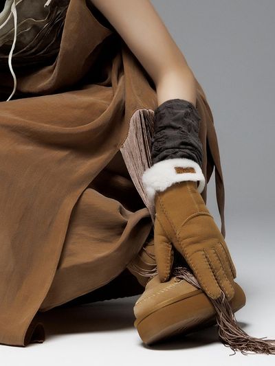 NSWE Lambskin Leather Nordic Handcrafted Gloves [Camel] (NSW903CA)