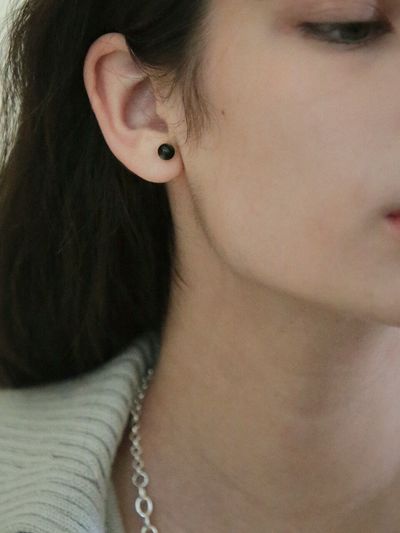 nuavo Onyx Black Post Earrings