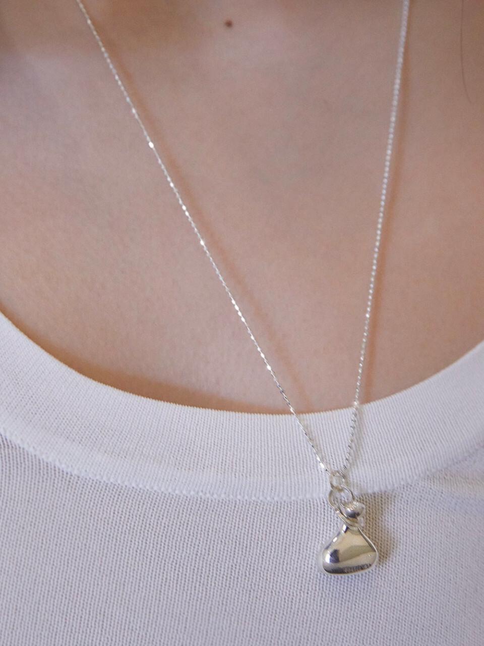 nuavo Perfume chain glitter