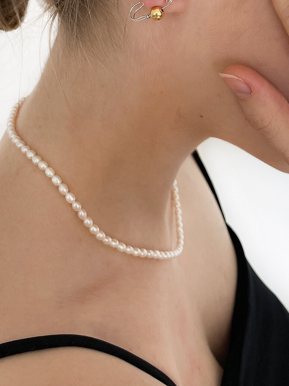 nuavo Picnic Pearl Necklace