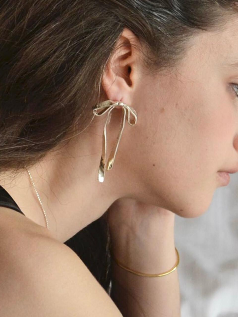 nuavo Ribbon classic earrings