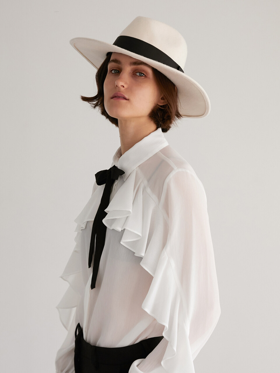 NUHAT Wide Nuhat Black and White
