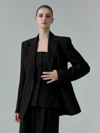 NUMERO SETTE Over Shoulder Half Double Button Wool Jacket [Black]