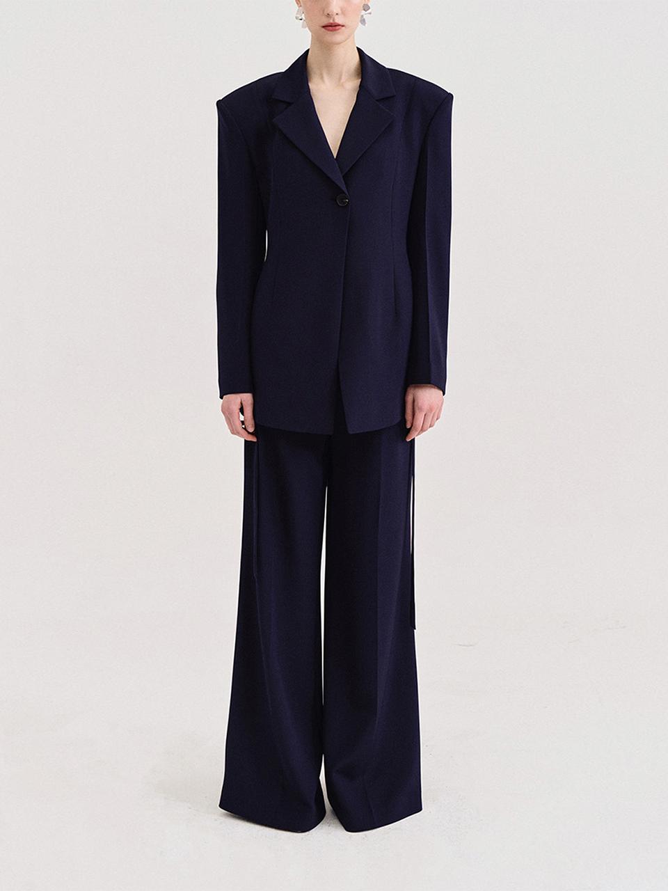 NUMERO SETTE Over Shoulder Single Button Silk Jacket [Navy]