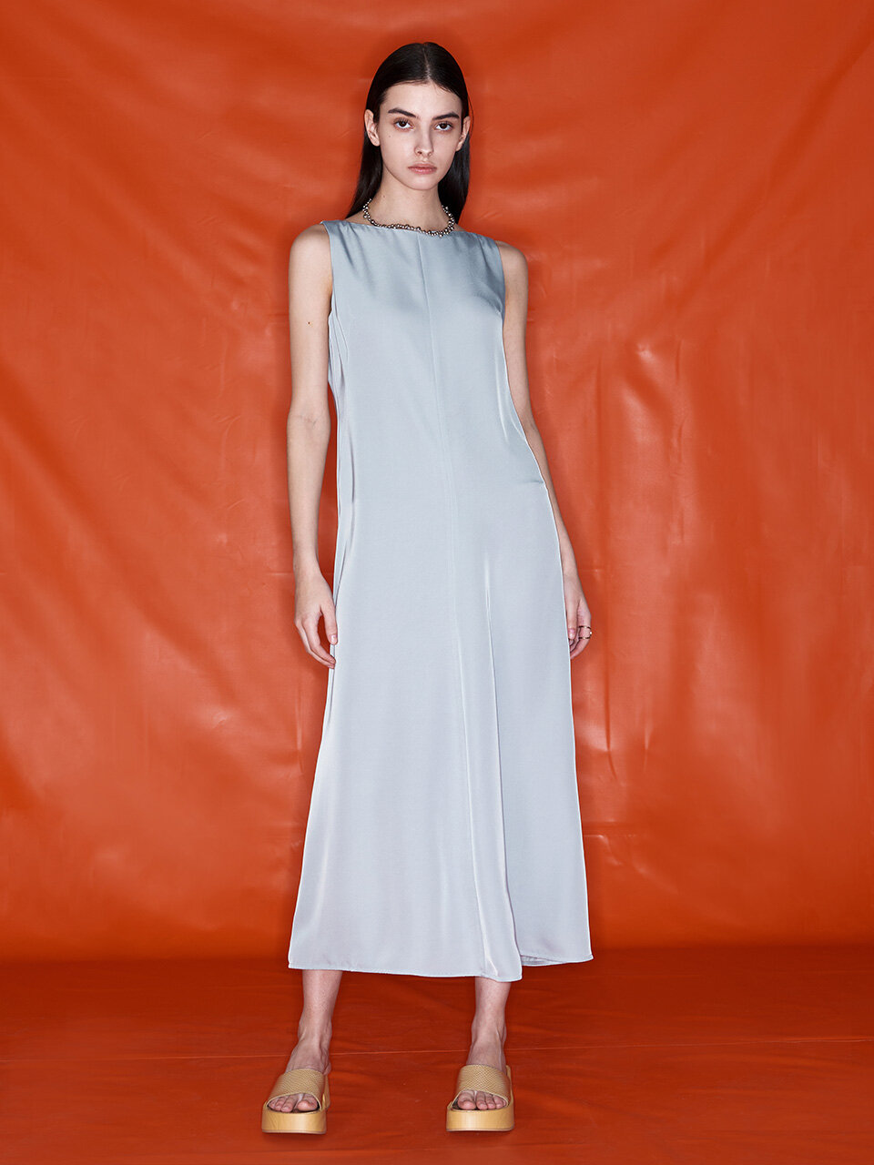 NUVO.10 Back V Line Point Long Dress