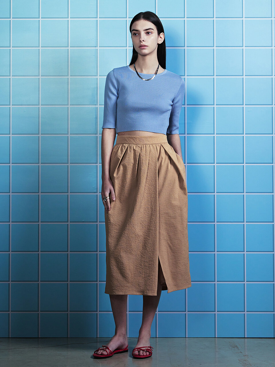 NUVO.10 Ponita Front Slit Skirt