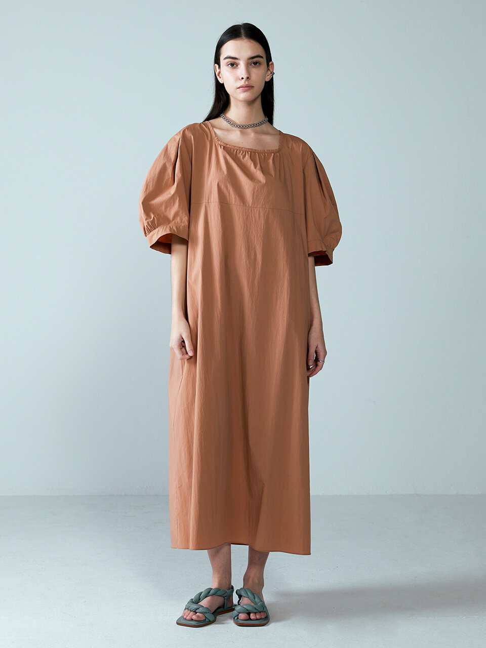 NUVO.10 Square Neck Shirring Puff Long Dress