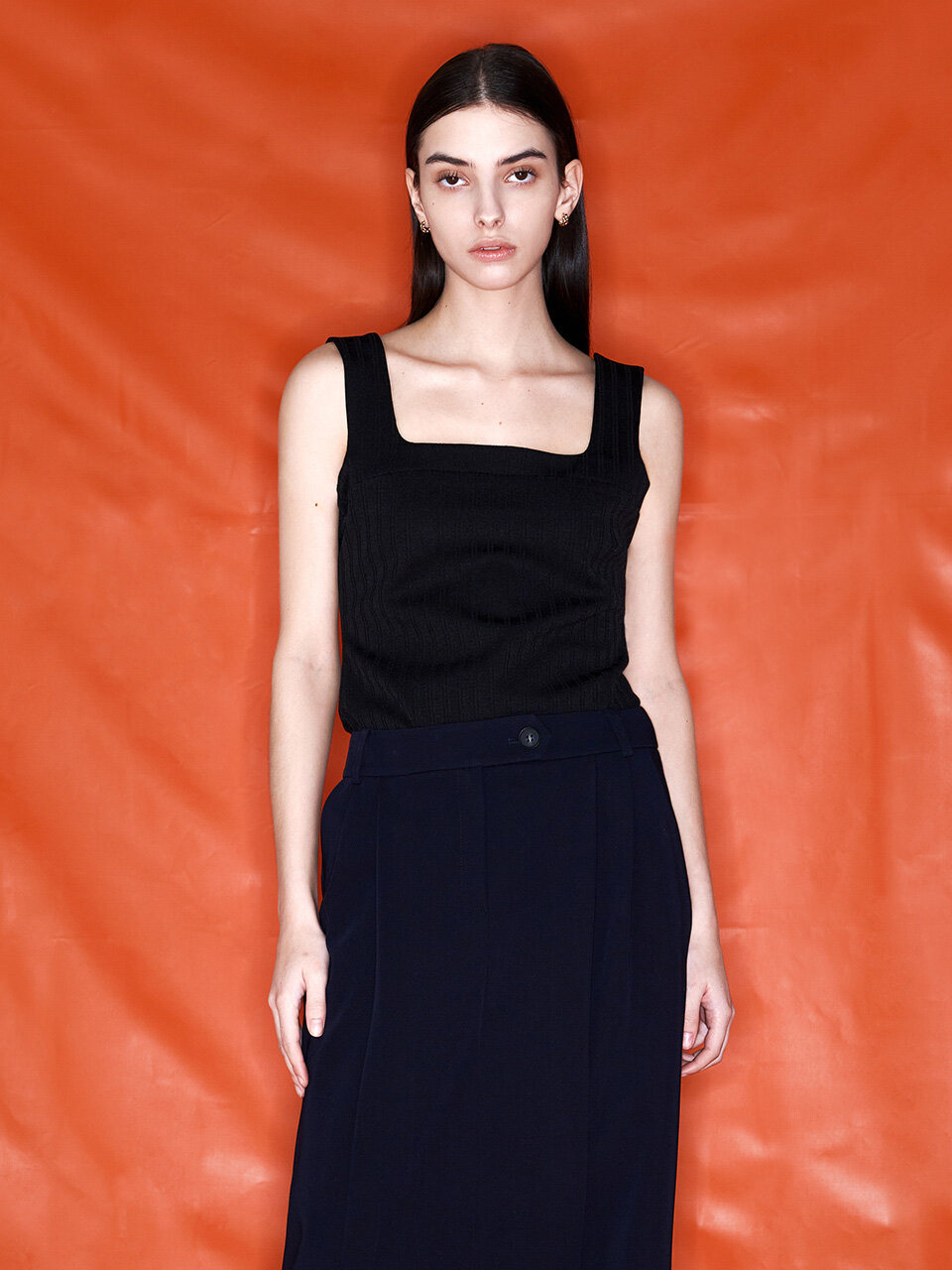 NUVO.10 Square Neck Sleeveless Top